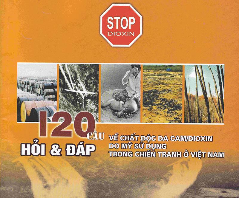 Hinh anh me vui ve ben con, hoac ket noi voi me khac, the hien su phuc hoi va vung vang sau tan tac long ho mon